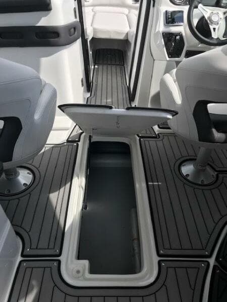 2018 Rinker 29QX