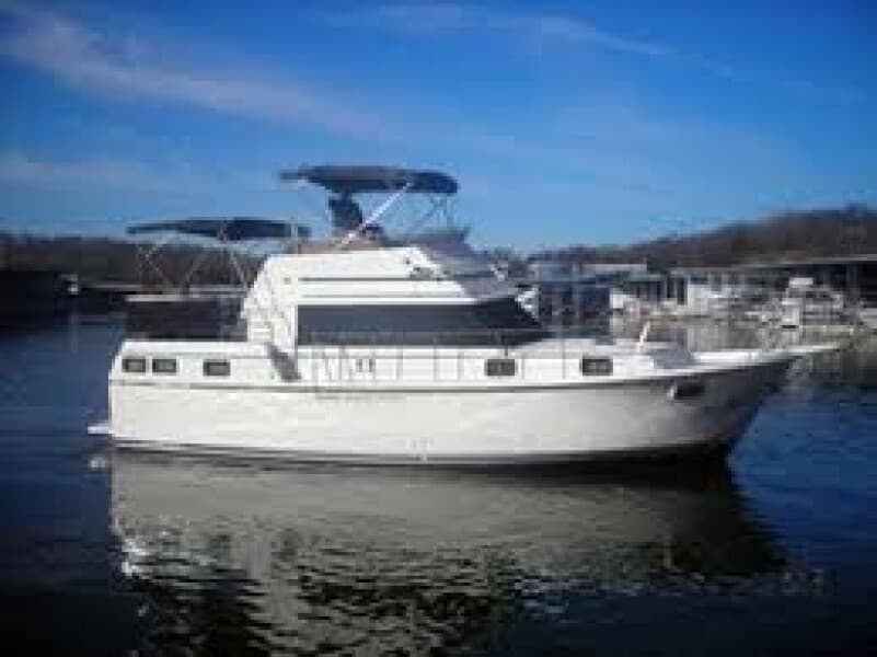 1983 Carver 3607 AC