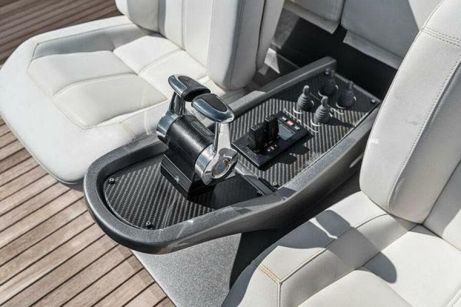 2019 Pershing 