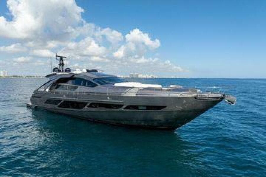 2019 Pershing 