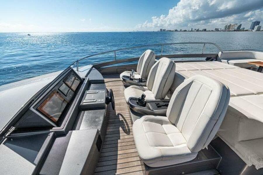 2019 Pershing 