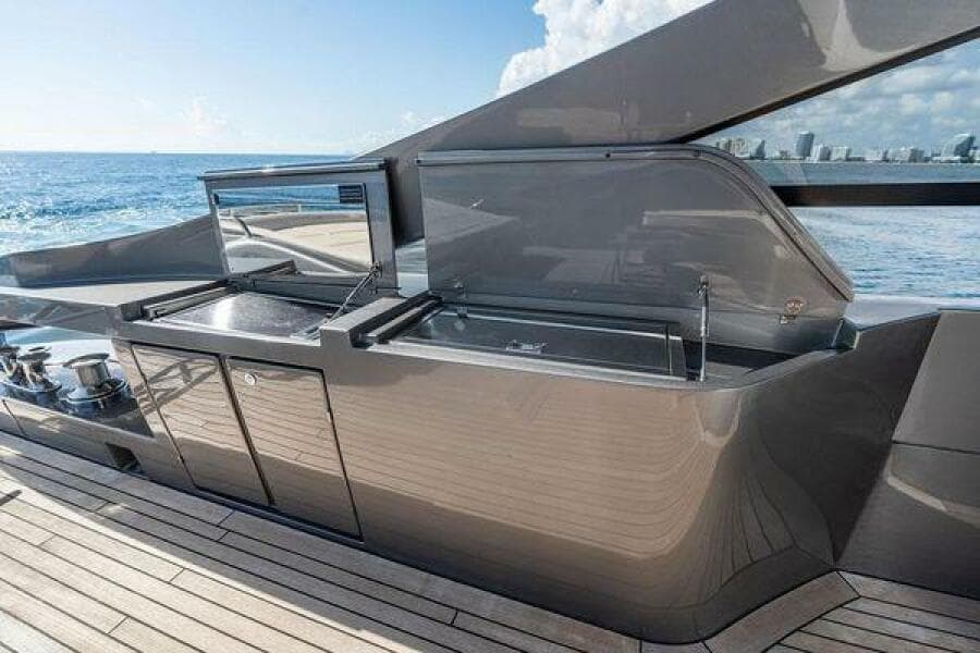 2019 Pershing 