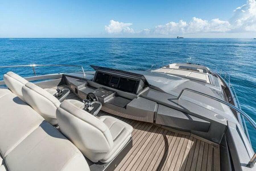 2019 Pershing 