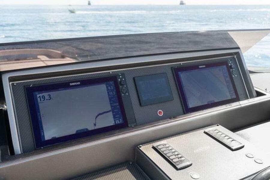 2019 Pershing 