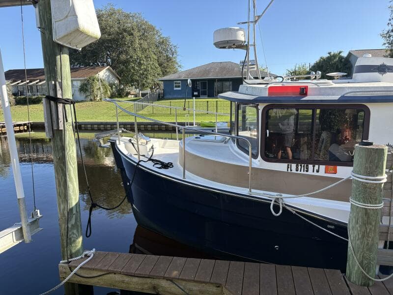 Ranger Tug R-27