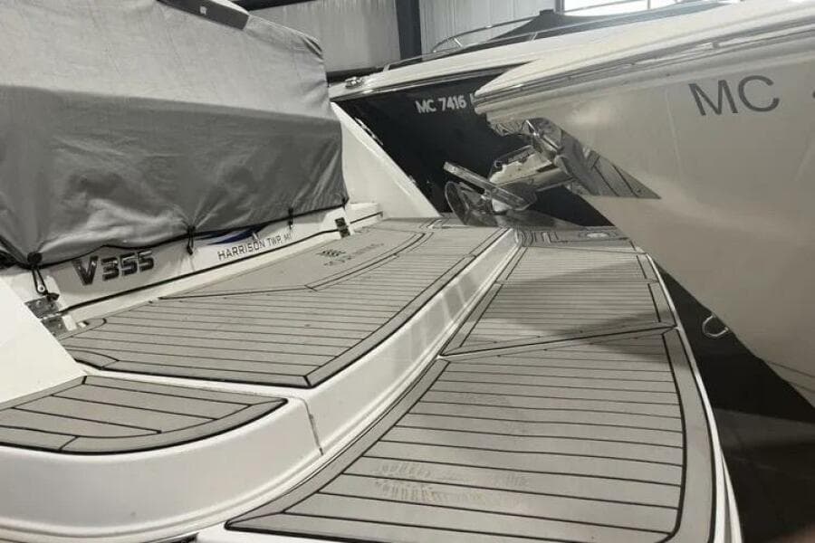 2022 Four Winns 355 Vista Coupe