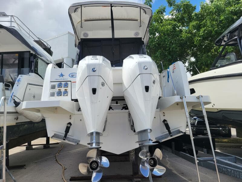 2023 Jeanneau NC895