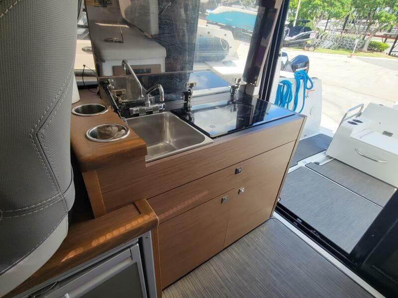 2023 Jeanneau NC895