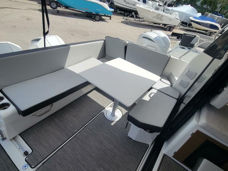 2023 Jeanneau NC895