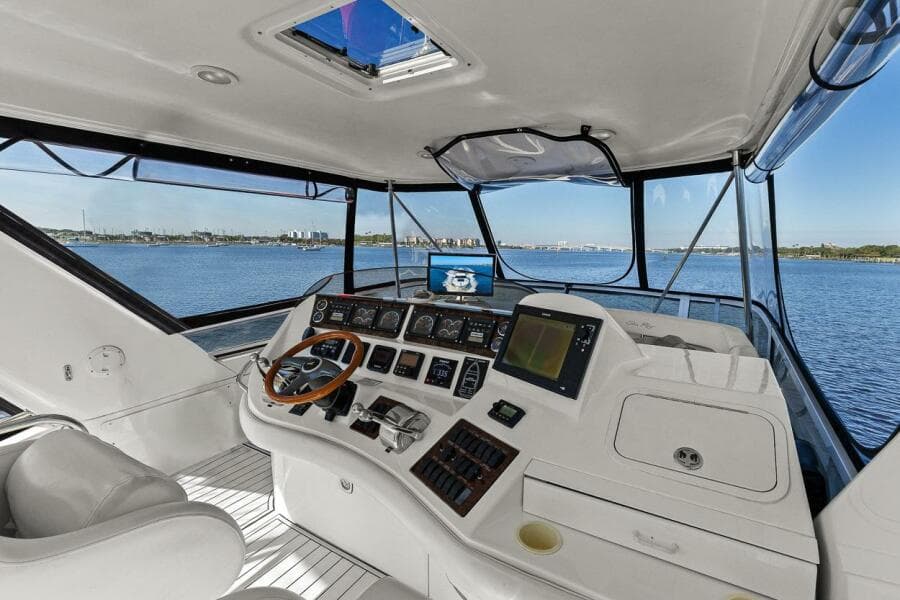1998 Sea Ray 480 Sedan Bridge