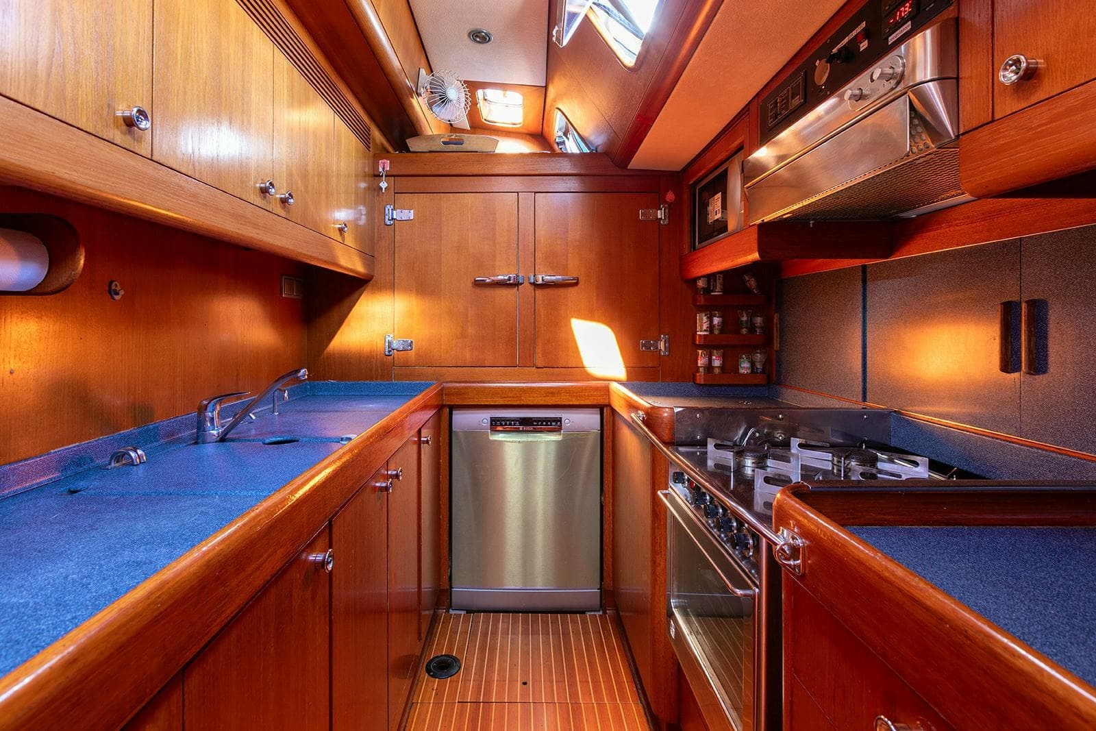 1994 Nautor Swan 