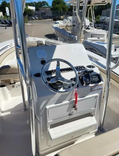 2023 Sea Chaser 22 HFC