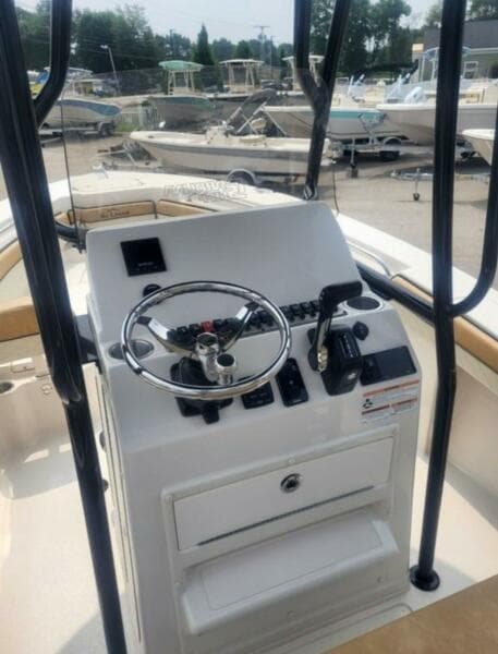 2023 Sea Chaser 22 HFC