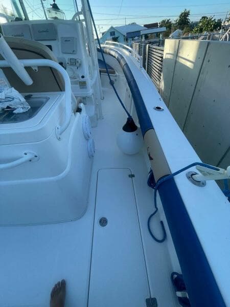 2016 Mako 284 Center Console