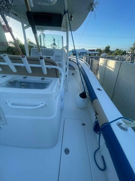 2016 Mako 284 Center Console