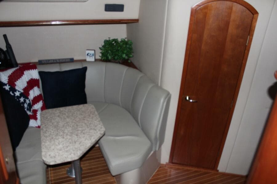 Salon Settee 2