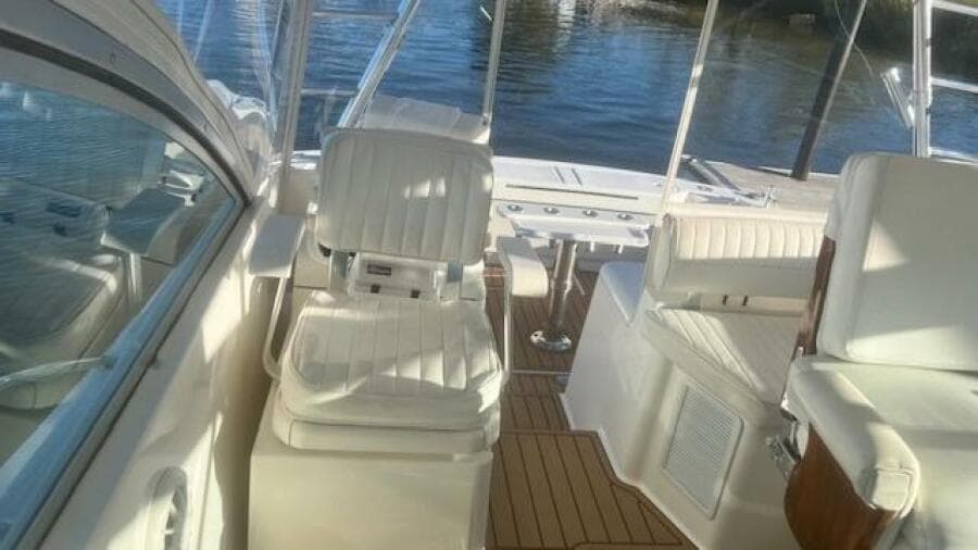 Co Capt Chair
