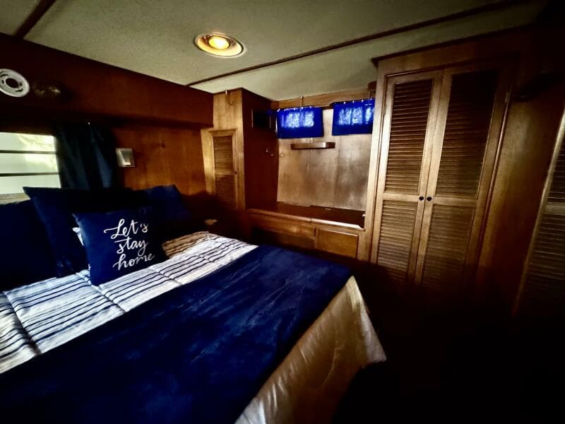 1986 Marine Trader 47 Tradewinds