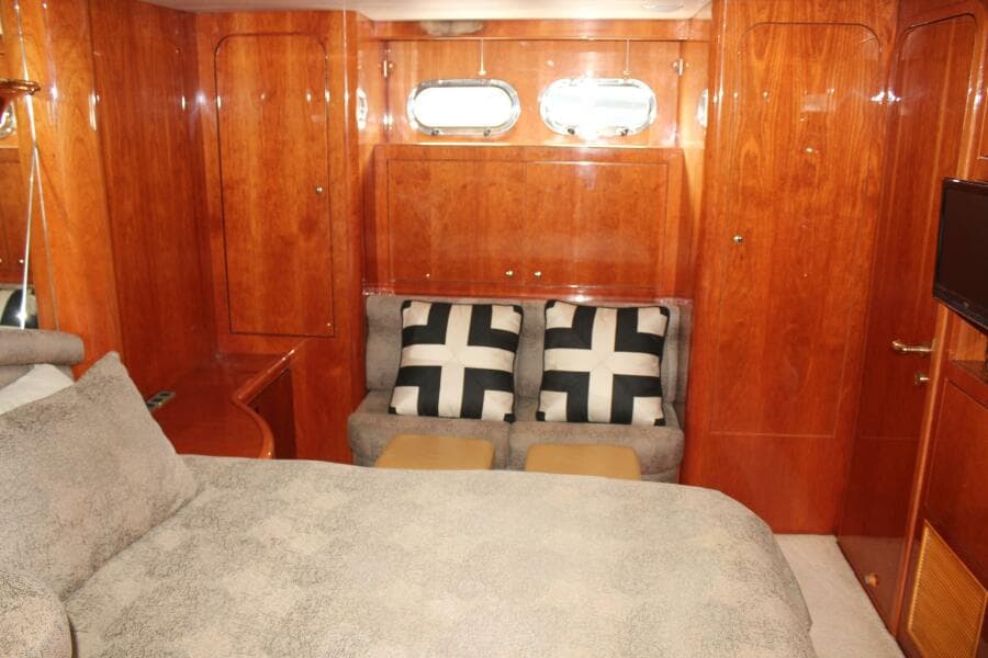 1999 Horizon 70 FLY