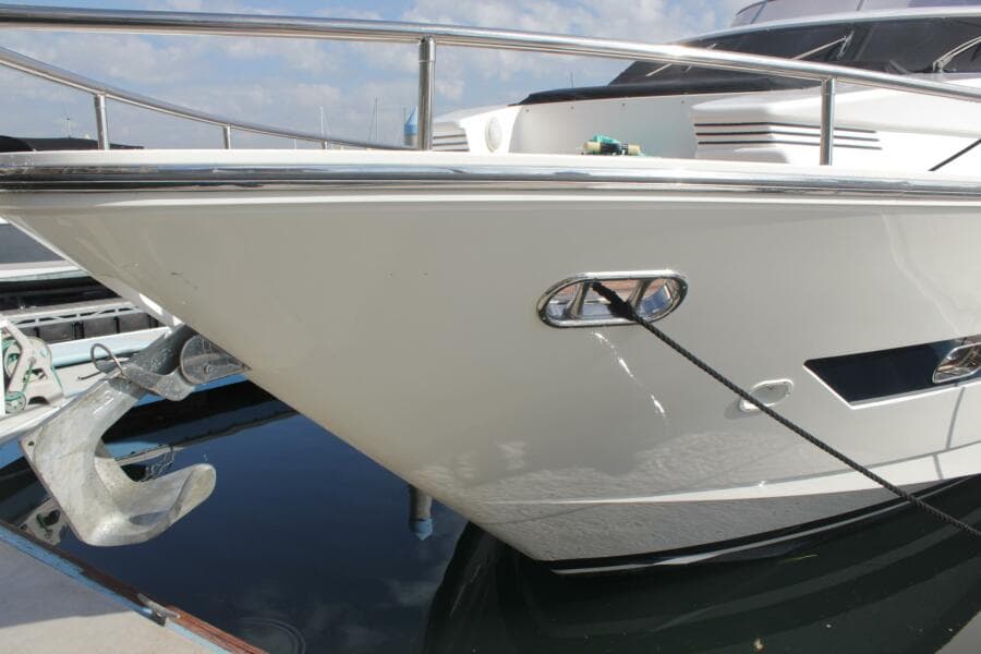 1999 Horizon 70 FLY
