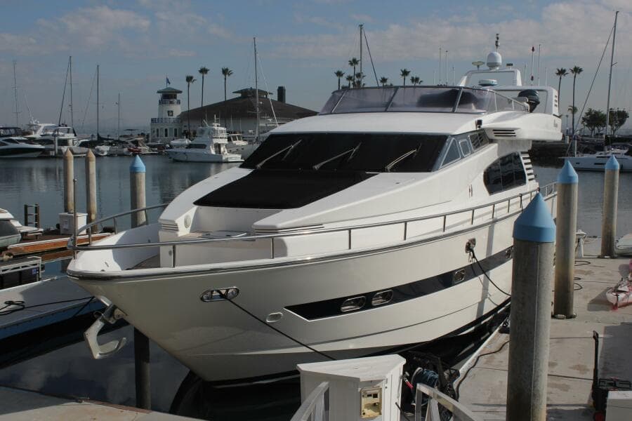 1999 Horizon 70 FLY