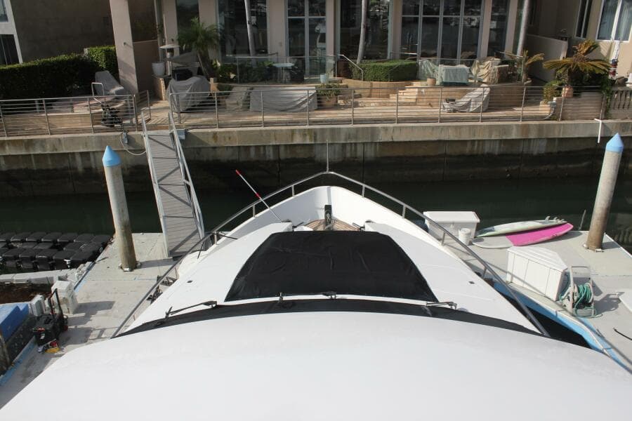 1999 Horizon 70 FLY