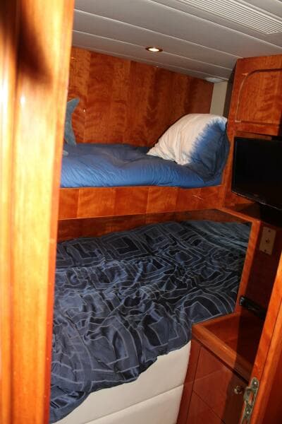 1999 Horizon 70 FLY