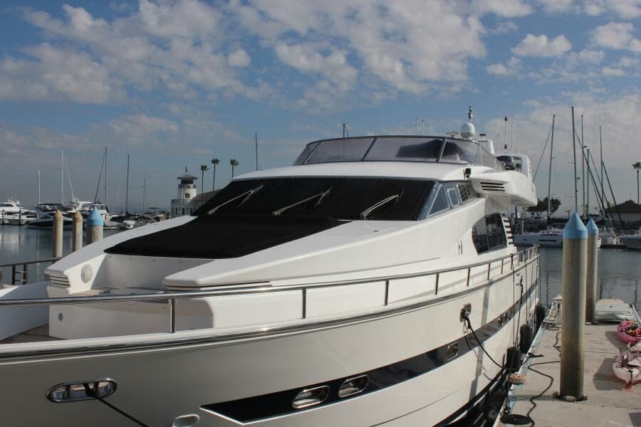1999 Horizon 70 FLY