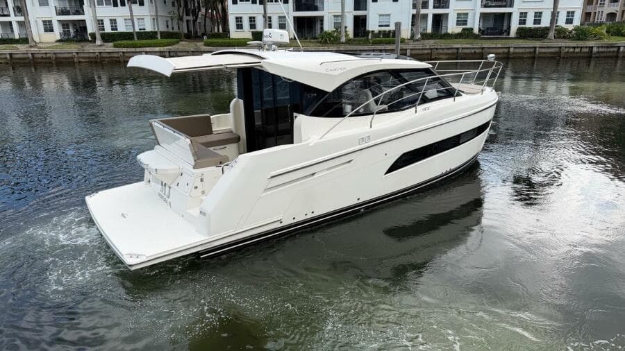 2019 Carver C34