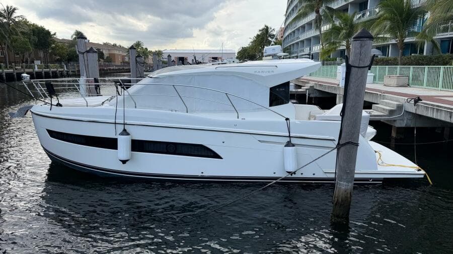 2019 Carver C34