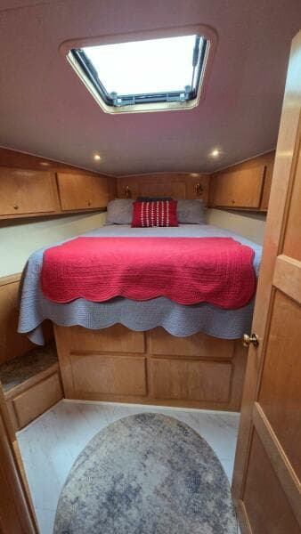 1998 Navigator 5300