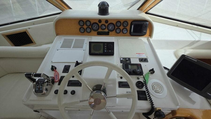1998 Navigator 5300