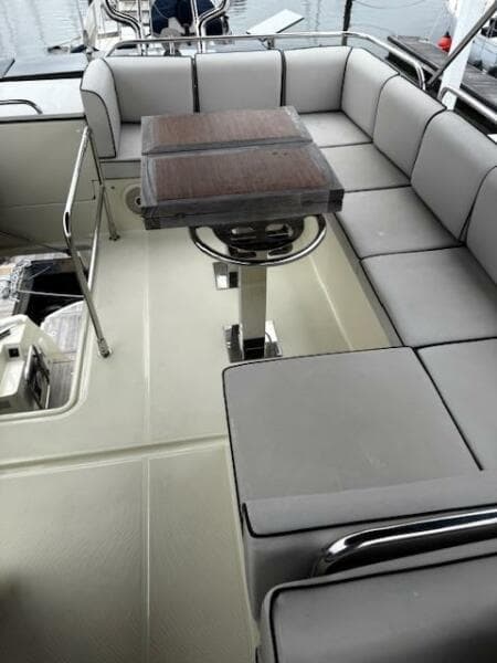 Flybridge2