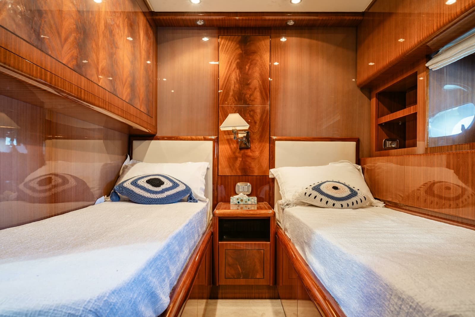 2010 Leopard Leopard 27 Sport
