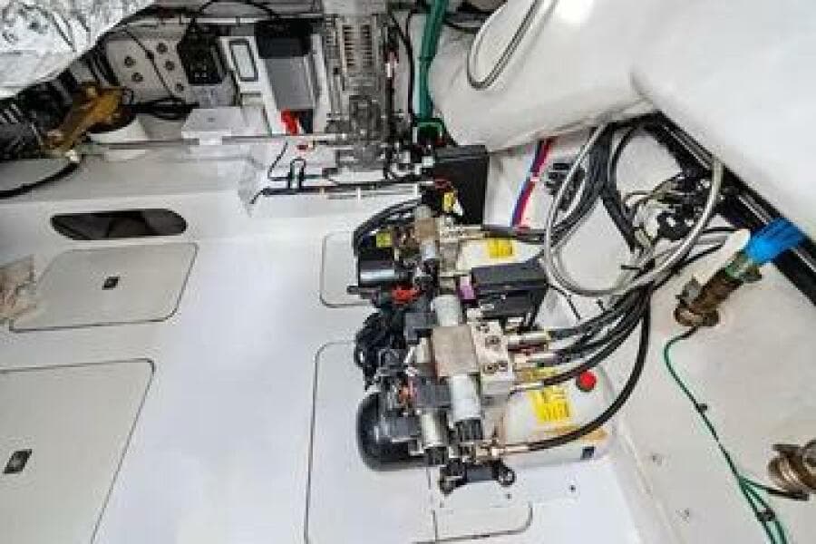 2021 Princess V55