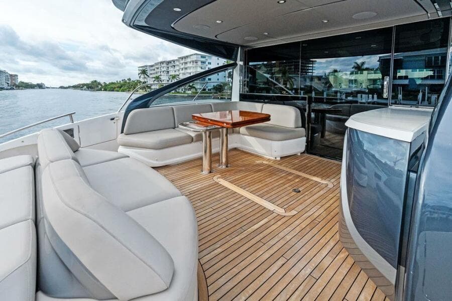 2021 Princess V55