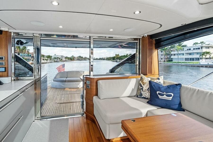 2021 Princess V55