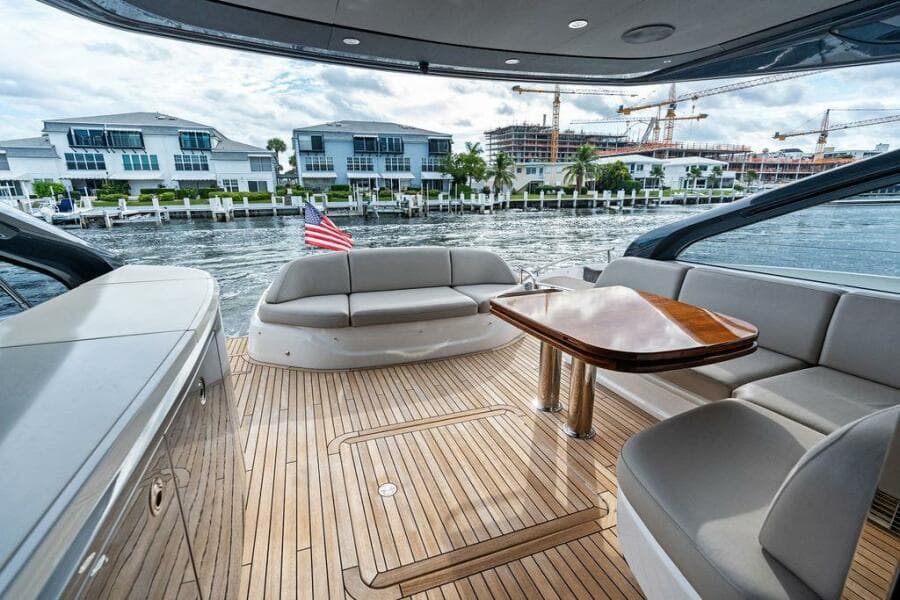 2021 Princess V55