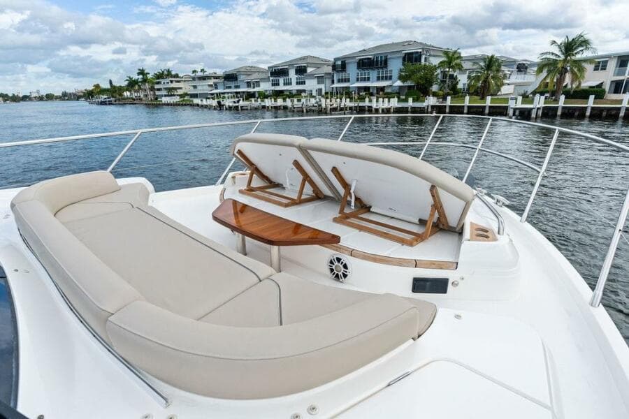 2021 Princess V55