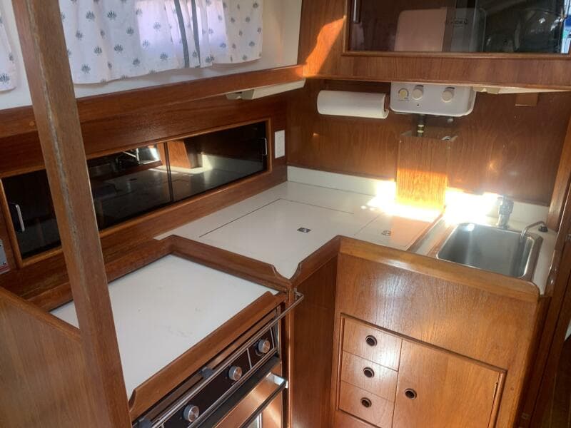 1987 Nonsuch Ultra 30
