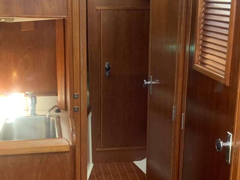 1987 Nonsuch Ultra 30