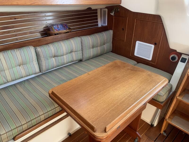 1987 Nonsuch Ultra 30
