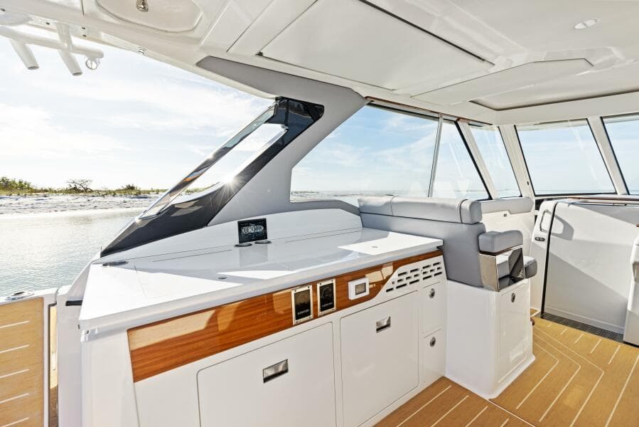 2027 Regal LX43