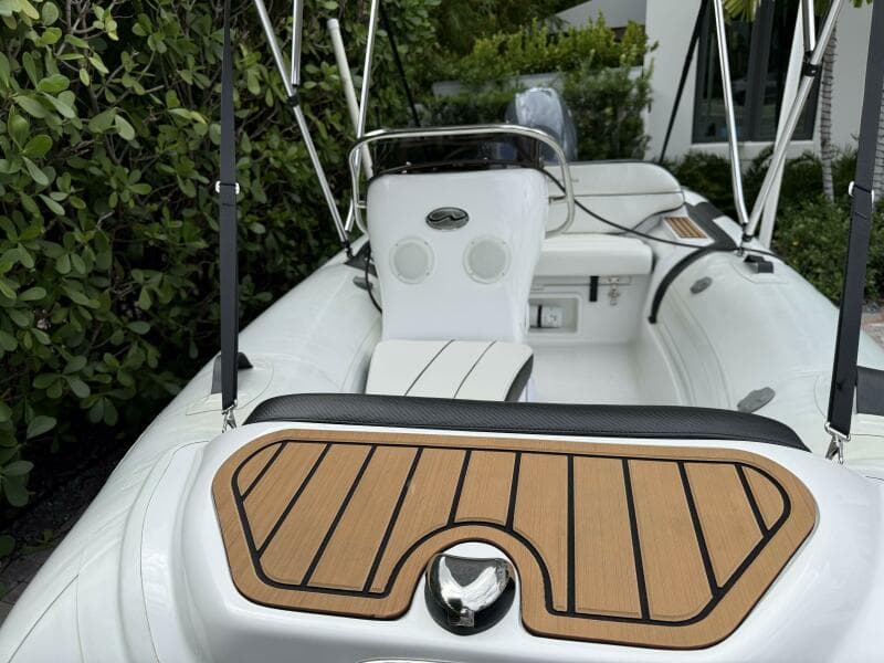 2024 Walker Bay Generation 360 DLX