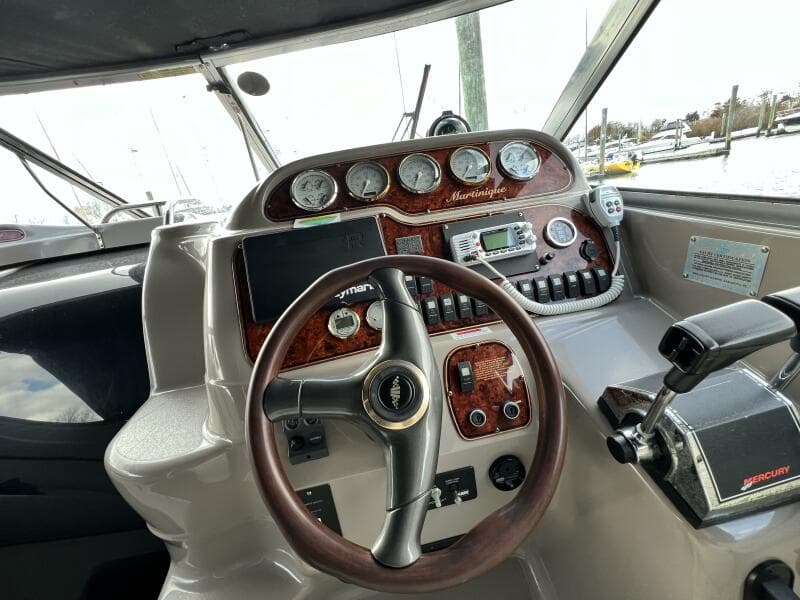 2001 Wellcraft 2800