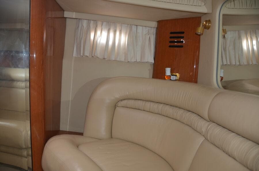 Sea Ray 46 4 RICH-SHER OR POORER - Salon