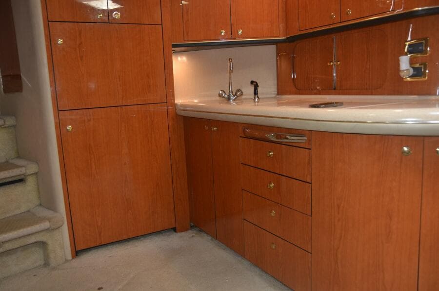 Sea Ray 46 4 RICH-SHER OR POORER - Galley