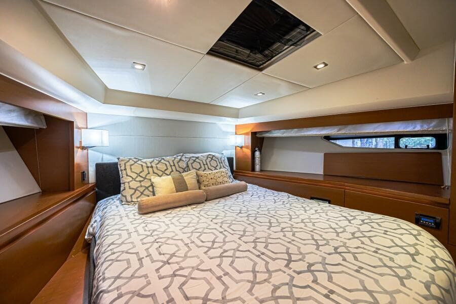 2013 Prestige 550S