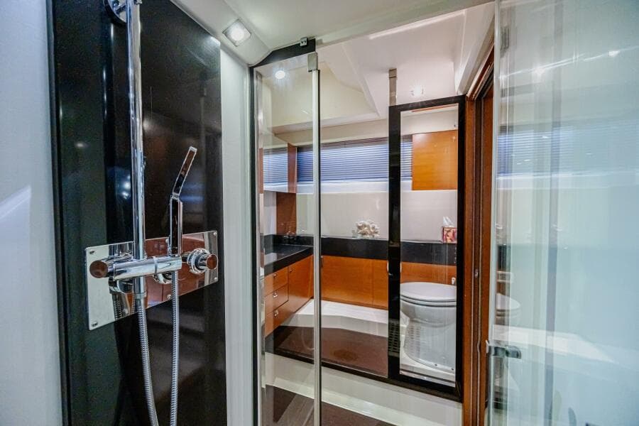 2013 Prestige 550S
