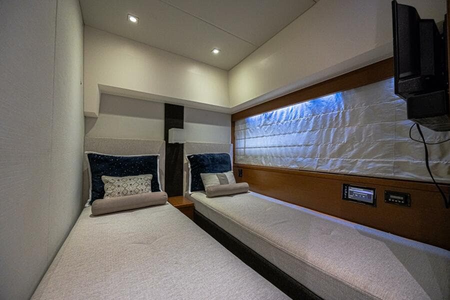2013 Prestige 550S